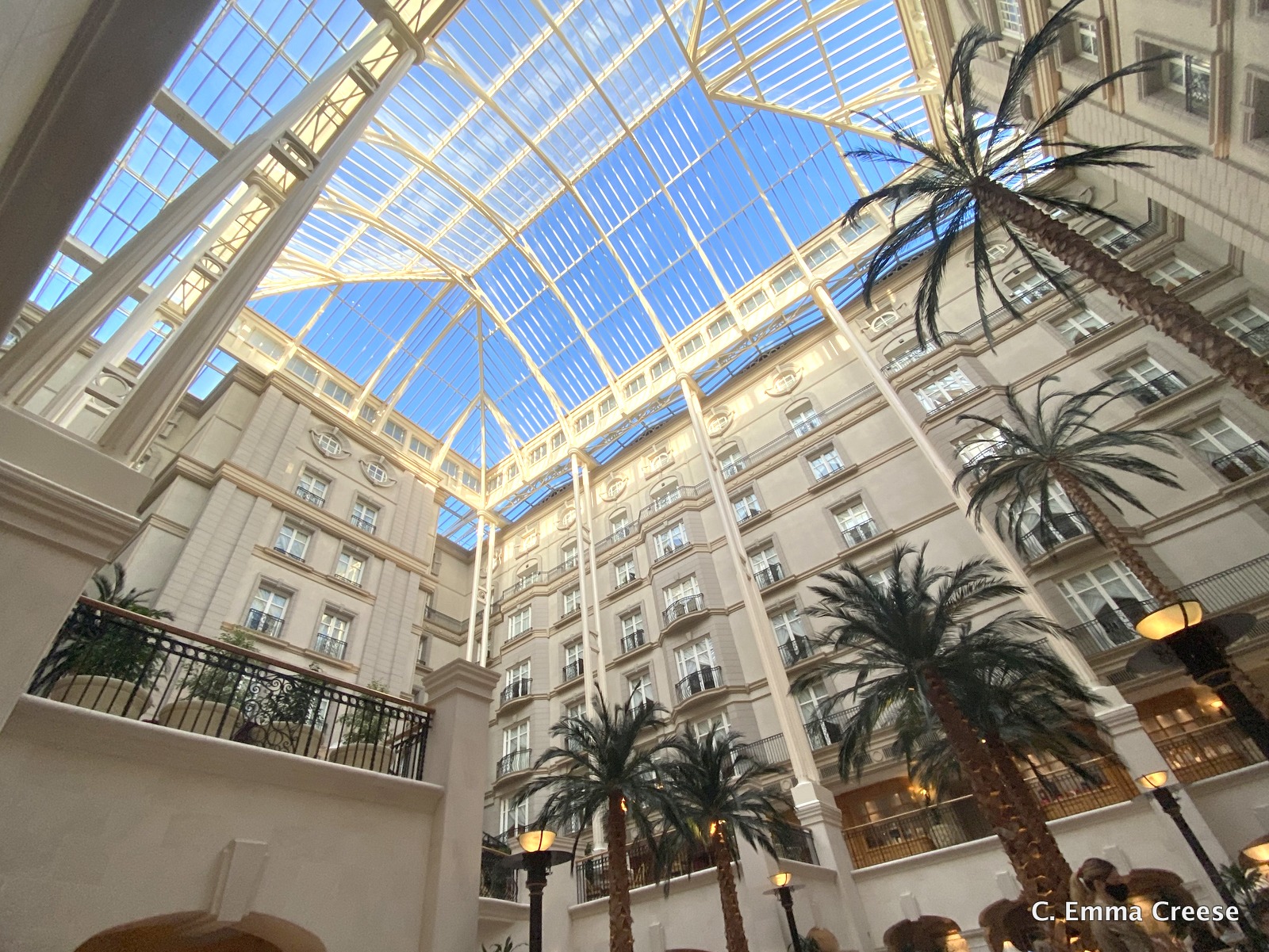 Landmark Hotel Restaurant Review